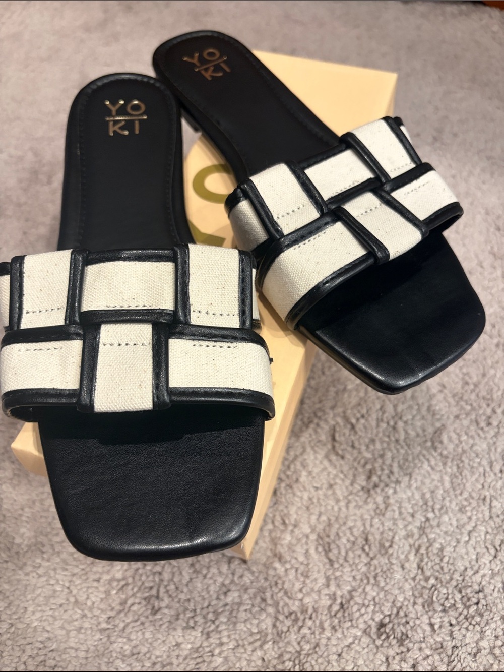 Yoki Black and white/cream canvas Woven Slide Mules